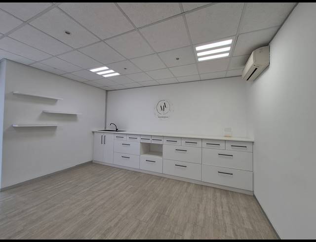 70M² OFFICE TO LET IN ROSEBANK
